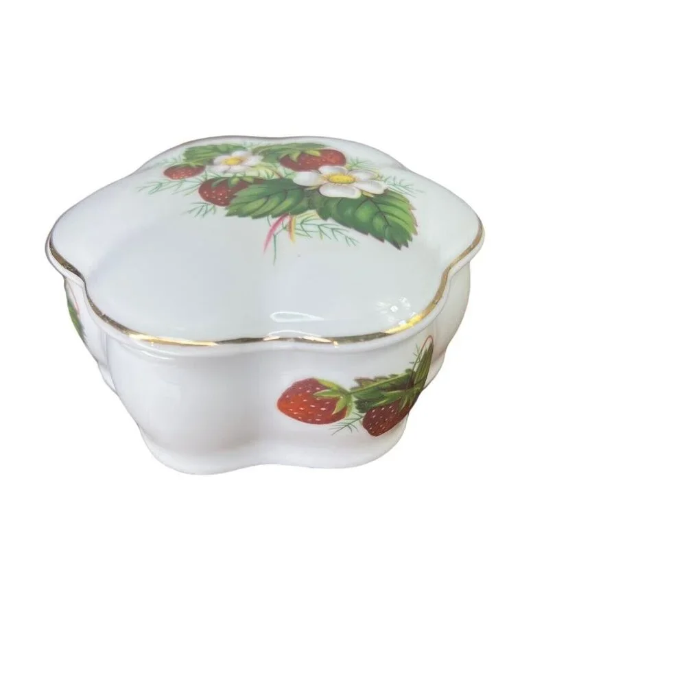 Vgt Hammersley Pedal Shaped Hand-painted Bone China Trinket Box 3”Strawberries